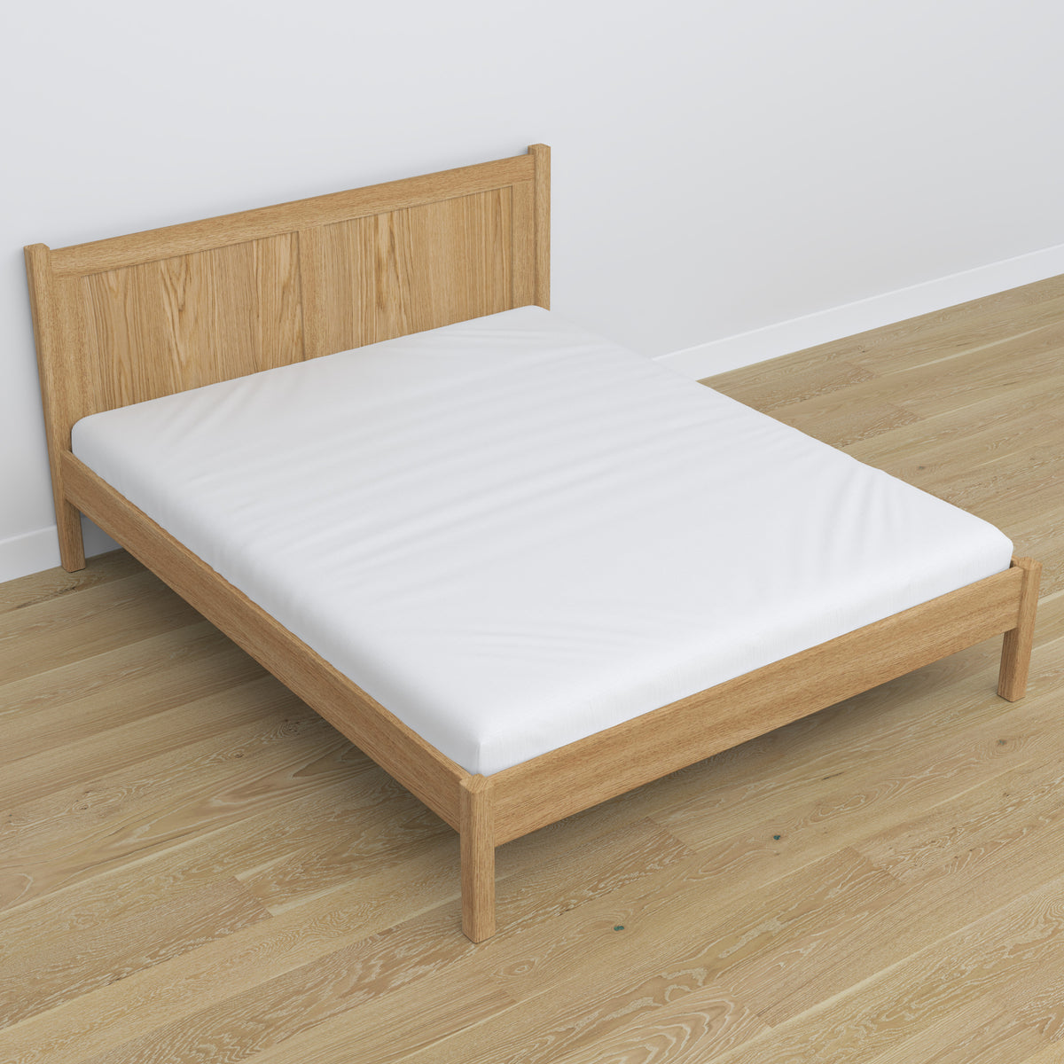 Tweepersoonsbed naturel eiken in de slaapkamer – inrichting met beddengoed, scandi stijl