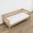 Houten slaapbank naturel grenen in kinderkamer – Scandinavische styling