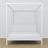 Tweepersoonsbed wit met hemel – hoek van het houten frame, close-up