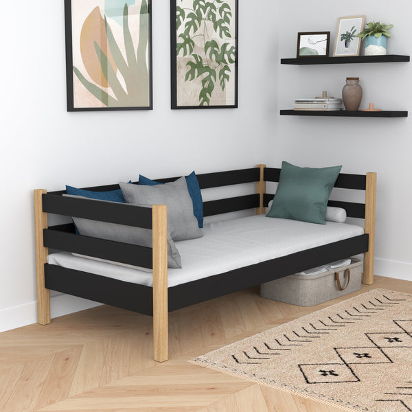 Łóżko sofa N01 czarno dębowy – widok z boku, solidna konstrukcja drewniana