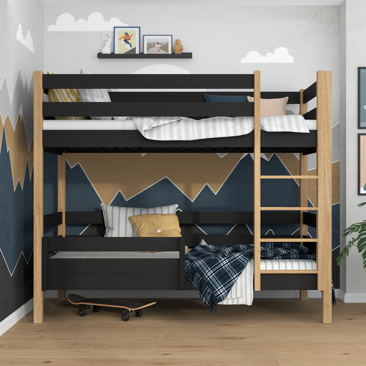 Barrière anti-chute noir montée sur le lit – gros plan