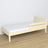 Valbeveiliging transparant grenen gemonteerd op een bed – close-up