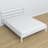 Tweepersoonsbed wit in de slaapkamer – inrichting met beddengoed, scandi stijl