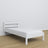 Lit simple en bois blanc – détails des assemblages et du bois, Nizio Home