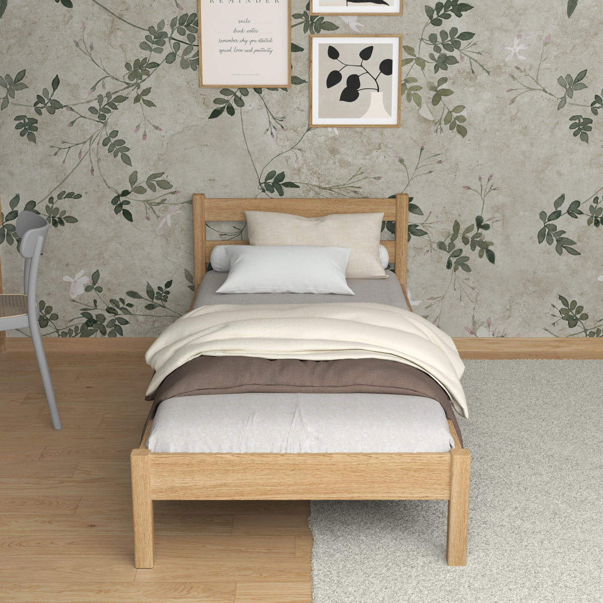 Lit chêne naturel dans la chambre d'enfant – décoration scandinave, en chêne