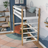 Lit mezzanine blanc-chêne dans la chambre d'enfant – décoration scandinave, en bois