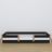 Laag bed zwart-eiken – houten hoofdeinde, close-up op houtskwaliteit