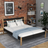 Houten tweepersoonsbed zwart-eiken in slaapkamer – styling met beddengoed, Scandinavische stijl