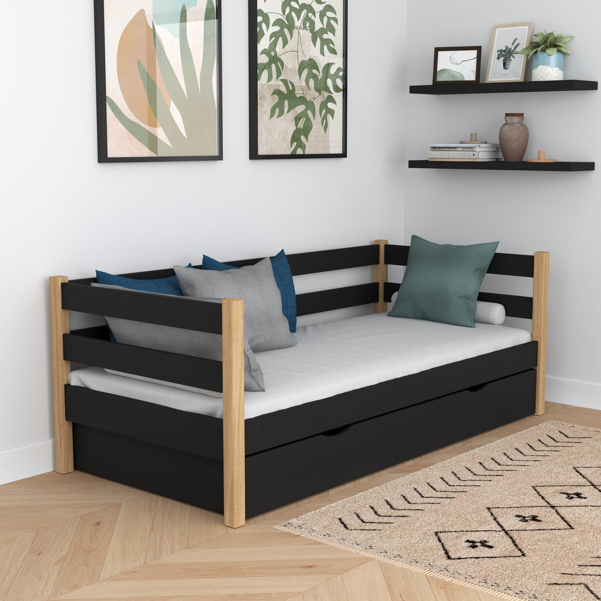 Slaapbank zwart-eiken – zijdelingse bedhekje houten, zijaanzicht, Nizio